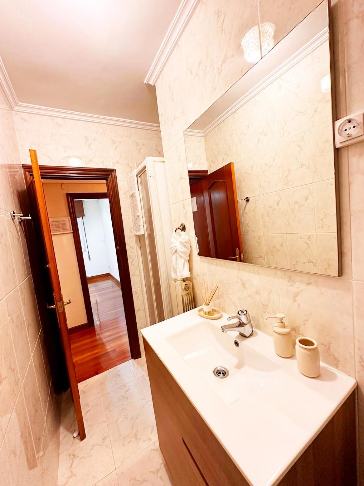 Apartamento Monzubi Etxi Guernica y Luno Exterior foto