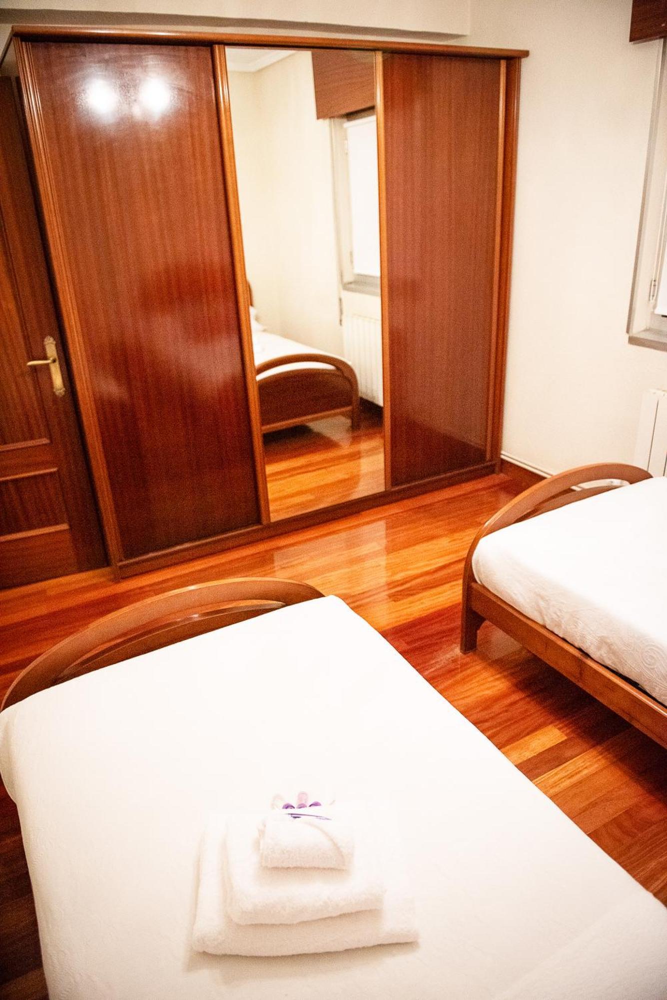 Apartamento Monzubi Etxi Guernica y Luno Exterior foto